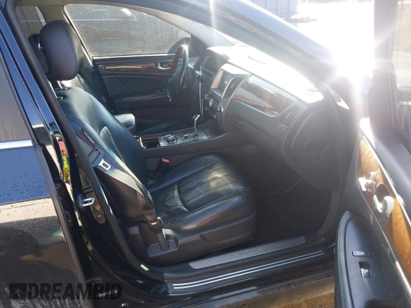 2011 Hyundai Equus Signature with VIN KMHGH4JF2BU033929, listed as a IAAI auction lot 41415879 with 149,149 mi miles and . Bid and sale history available at DreamBid. Image 5.