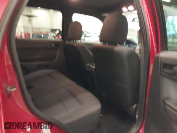 2011 Ford Escape XLT с VIN 1FMCU9D7XBKB14572, выставлен на аукционе IAAI как лот 40920474 с пробегом 154 888 миль миль и . История ставок и продаж доступна на DreamBid. Изображение 8.