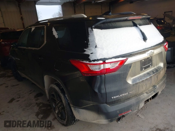 2018 Chevrolet Traverse LT Leather with VIN 1GNEVHKW5JJ215903, listed as a IAAI auction lot 41351125 with 136,739 mi miles. Bid and sale history available at carsss.com. Image 3.