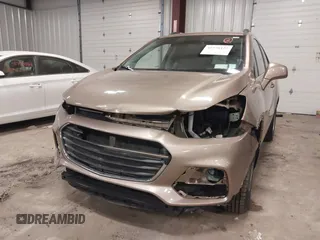 2018 Chevrolet Trax LT with VIN 3GNCJPSB4JL161027, listed as a IAAI auction lot 41750427 with 64,683 mi miles. Bid and sale history available at carsss.com. Image 6.