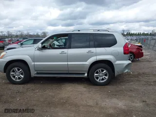 2004 Lexus GX 470 with VIN JTJBT20X140038154, listed as a IAAI auction lot 42034484 with 176,440 mi miles. Bid and sale history available at carsss.com. Image 14.