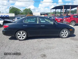 2005 Lexus ES 330 with VIN JTHBA30G755060211, listed as a IAAI auction lot 41819590 with 140,679 mi miles. Bid and sale history available at carsss.com. Image 13.