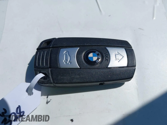 2011 BMW 3 Series 328i xDrive with VIN WBAPK5C54BA660470, listed as a IAAI auction lot 42077314 with 69,572 mi miles and . Bid and sale history available at DreamBid. Image 11.