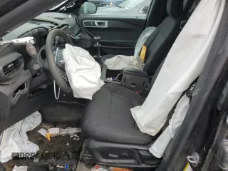 2020 Ford Police Interceptor Utility z VIN 1FM5K8AW5LGC92866, wystawiony jako Copart lot #47854775 z przebiegiem Nie podano mil oraz Szkody całkowita. Historia ofert i sprzedaży dostępna na DreamBid. Obrazek 7.