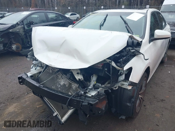 2016 Toyota Camry XSE with VIN 4T1BK1FK2GU571473, listed as a IAAI auction lot 41095181 with 63,677 mi miles. Bid and sale history available at carsss.com. Image 6.