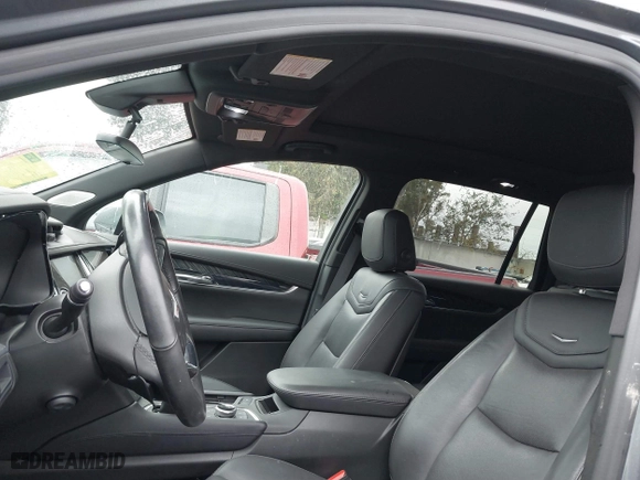 2020 Cadillac XT6 FWD Premium Luxury with VIN 1GYKPCRSXLZ105231, listed as a IAAI auction lot 41735556 with 70,319 mi miles. Bid and sale history available at carsss.com. Image 19.