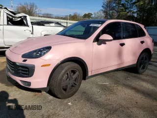 2017 Porsche Cayenne z VIN WP1AA2A28HKA87982, wystawiony jako Copart lot #88981545 z przebiegiem 114 759 mil mil oraz Szkoda całkowita • Salvage title. Historia ofert i sprzedaży dostępna na DreamBid. Obrazek 1.