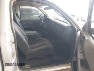 2002 Dodge Dakota z VIN 1B7FL36X42S532446, wystawiony jako IAAI lot #41683398 z przebiegiem 245 626 mil mil oraz . Historia ofert i sprzedaży dostępna na DreamBid. Obrazek 5.
