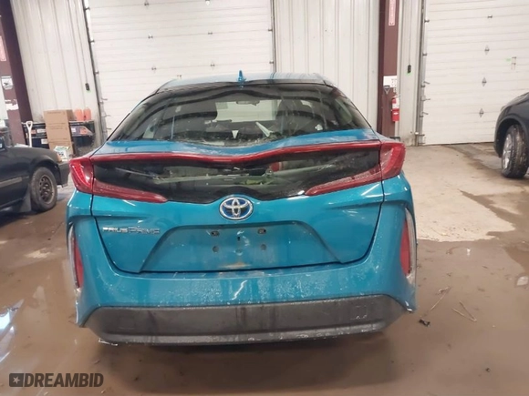 2017 Toyota Prius Prime Plus with VIN JTDKARFP0H3035372, listed as a IAAI auction lot 41394221 with NaN miles. Bid and sale history available at carsss.com. Image 16.