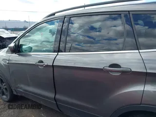 2014 Ford Escape SE with VIN 1FMCU9GX3EUB26129, listed as a IAAI auction lot 41987470 with 139,005 mi miles. Bid and sale history available at carsss.com. Image 14.