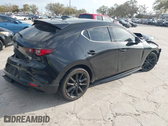 2023 Mazda 3 Premium Plus z VIN JM1BPBNY0P1615814, wystawiony jako IAAI lot #41718577 z przebiegiem Nie podano mil oraz . Historia ofert i sprzedaży dostępna na DreamBid. Obrazek 4.