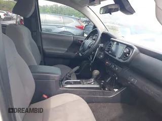 2020 Toyota Tacoma SR с VIN 5TFRX5GN8LX182205, выставлен на аукционе IAAI как лот 42168404 с пробегом 67 903 миль миль и . История ставок и продаж доступна на DreamBid. Изображение 5.