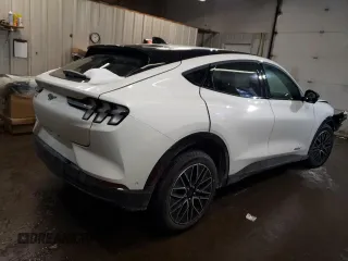 2024 Ford Mustang Mach-E Premium z VIN 3FMTK3SU1RMA51991, wystawiony jako Copart lot #43322895 z przebiegiem Nie podano mil oraz Szkoda całkowita • Salvage title. Historia ofert i sprzedaży dostępna na DreamBid. Obrazek 3.