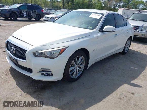 2015 Infiniti Q50 Premium with VIN JN1BV7AR0FM421592, listed as a IAAI auction lot 42070055 with 161,038 mi miles. Bid and sale history available at carsss.com. Image 17.
