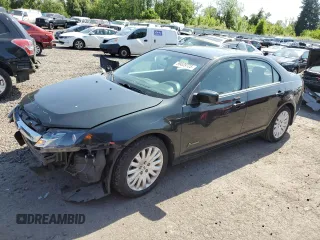 2010 Ford Fusion Hybrid с VIN 3FADP0L33AR350233, выставлен на аукционе Copart как лот 59639725 с пробегом 96 587 миль миль и Списание • Salvage title. История ставок и продаж доступна на DreamBid. Изображение 1.