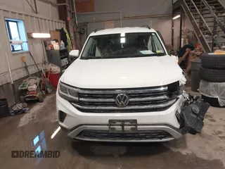 2023 Volkswagen Atlas SE with VIN 1V2HR2CA6PC510823, listed as a IAAI auction lot 41576865 with 22,991 mi miles and . Bid and sale history available at DreamBid. Image 12.