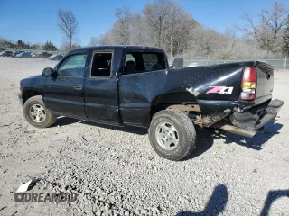 1999 Chevrolet Silverado 1500 LT with VIN 1GCEK19T9XE255438, listed as a Copart auction lot 50556165 with 185,557 mi miles and Salvage Title. Bid and sale history available at DreamBid. Image 2.