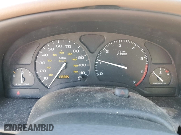 2000 Saturn SL with VIN 1G8ZH5288YZ245047, listed as a Copart auction lot 41533785 with 135,285 mi miles and Non Repairable. Bid and sale history available at carsss.com. Image 9.