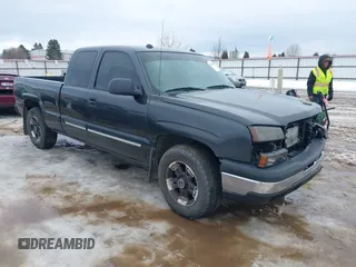 2004 Chevrolet Silverado 1500 LS with VIN 2GCEC19T841419241, listed as a IAAI auction lot 41626547 with 218,919 mi miles. Bid and sale history available at carsss.com. Image 1.