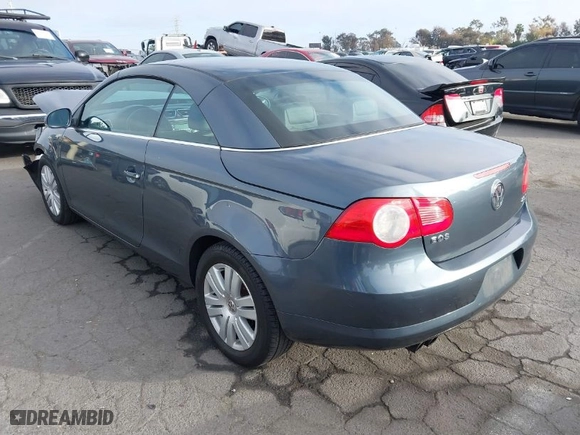 2008 Volkswagen Eos Turbo with VIN WVWBA71F28V015647, listed as a IAAI auction lot 41473226 with NaN miles. Bid and sale history available at carsss.com. Image 3.
