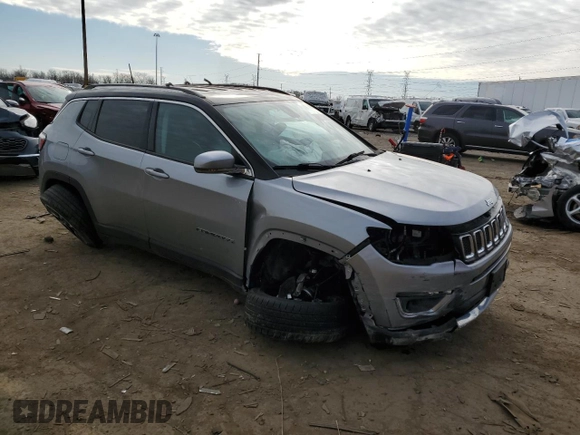 2018 Jeep Compass Limited with VIN 3C4NJDCB4JT200410, listed as a Copart auction lot 52582405 with 92,182 mi miles and Salvage title. Bid and sale history available at DreamBid. Image 4.