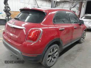 2016 FIAT 500X Trekking z VIN ZFBCFXCT3GP357316, wystawiony jako IAAI lot #41891031 z przebiegiem 144 297 mil mil oraz . Historia ofert i sprzedaży dostępna na DreamBid. Obrazek 4.