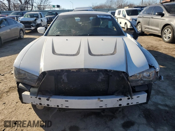 2013 Dodge Charger SE with VIN 2C3CDXBG8DH719460, listed as a Copart auction lot 42137105 with Not Provided miles and Salvage Title. Bid and sale history available at DreamBid. Image 5.