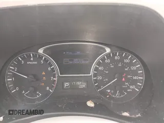 2014 Nissan Pathfinder S with VIN 5N1AR2MM3EC612715, listed as a IAAI auction lot 42356789 with 171,921 mi miles and . Bid and sale history available at DreamBid. Image 7.