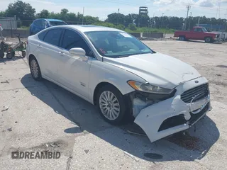 2013 Ford Fusion Titanium with VIN 3FA6P0SU0DR239890, listed as a IAAI auction lot 42745530 with 129,458 mi miles and . Bid and sale history available at DreamBid. Image 1.