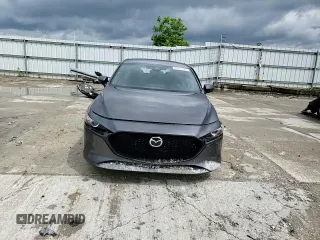 2019 Mazda 3 with VIN JM1BPALM2K1109808, listed as a Copart auction lot 61675735 with 80,746 mi miles and Salvage title. Bid and sale history available at DreamBid. Image 14.