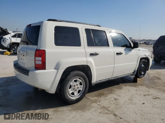 2008 Jeep Patriot Sport with VIN 1J8FT28068D589070, listed as a Copart auction lot 41393735 with 174,981 mi miles and Salvage title. Bid and sale history available at DreamBid. Image 3.