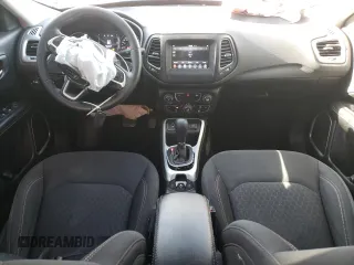 2019 Jeep Compass Sport z VIN 3C4NJCAB0KT726483, wystawiony jako Copart lot #49352905 z przebiegiem 116 915 mil mil oraz Szkoda całkowita • Salvage title. Historia ofert i sprzedaży dostępna na DreamBid. Obrazek 8.