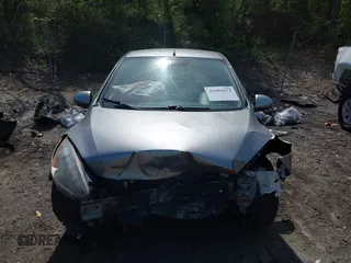 2013 Mazda 2 Sport with VIN JM1DE1KY8D0154960, listed as a IAAI auction lot 41903672 with 222,844 mi miles. Bid and sale history available at carsss.com. Image 6.
