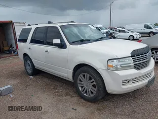 2007 Lincoln Navigator with VIN 5LMFU27507LJ23651, listed as a IAAI auction lot 42587871 with 293,365 mi miles and . Bid and sale history available at DreamBid. Image 1.