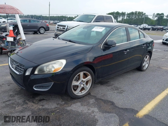 2012 Volvo S60 T5 with VIN YV1622FS1C2088990, listed as a IAAI auction lot 42675481 with 208,000 mi miles and . Bid and sale history available at DreamBid. Image 2.