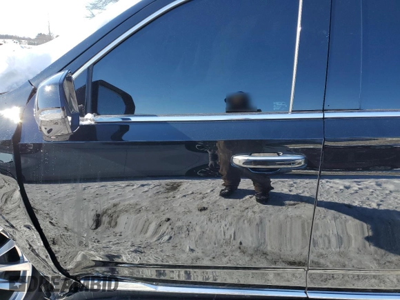 2021 Cadillac Escalade Premium Luxury z VIN 1GYS4CKL6MR486671, wystawiony jako Copart lot #89207425 z przebiegiem Nie podano mil oraz Szkoda całkowita • Salvage title. Historia ofert i sprzedaży dostępna na DreamBid. Obrazek 7.