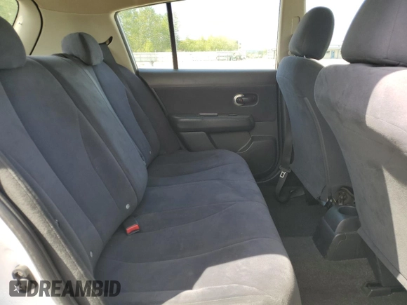 2007 Nissan Versa SL z VIN 3N1BC13E07L387968, wystawiony jako Copart lot #56212805 z przebiegiem 223 651 mil mil oraz Szkoda całkowita • Salvage title. Historia ofert i sprzedaży dostępna na DreamBid. Obrazek 11.