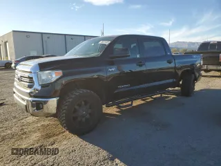2016 Toyota Tundra SR5 z VIN 5TFDW5F15GX518409, wystawiony jako Copart lot #46624445 z przebiegiem 111 452 mil mil oraz Szkoda całkowita • Salvage title. Historia ofert i sprzedaży dostępna na DreamBid. Obrazek 1.