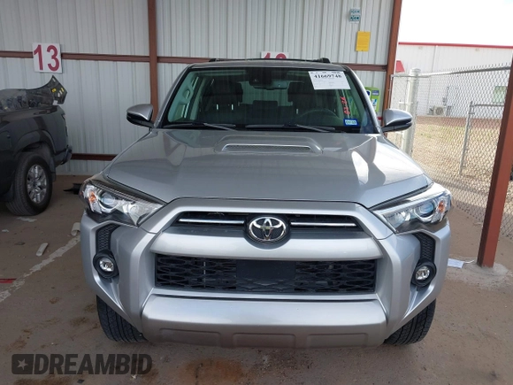 2021 Toyota 4Runner TRD Off Road Premium with VIN JTERU5JR1M5872195, listed as a IAAI auction lot 41669748 with 42,532 mi miles and . Bid and sale history available at DreamBid. Image 12.