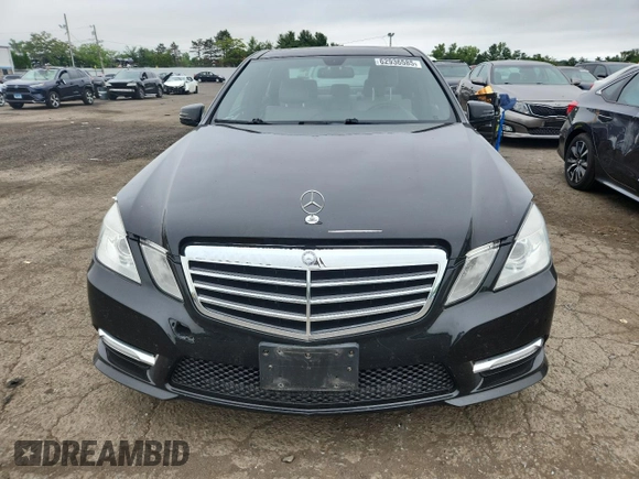 2011 Mercedes-Benz E 350 Luxury with VIN WDDHF8HB2BA488005, listed as a Copart auction lot 62936585 with 188,501 mi miles and Salvage title. Bid and sale history available at DreamBid. Image 5.