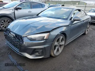 2021 Audi A5 S line Premium Plus z VIN WAUTAAF5XMA022815, wystawiony jako Copart lot #37277104 z przebiegiem Nie podano mil oraz . Historia ofert i sprzedaży dostępna na DreamBid. Obrazek 1.