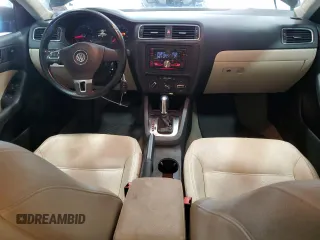 2011 Volkswagen Jetta SE with VIN 3VWDX7AJ4BM331741, listed as a Copart auction lot 87010944 with 244,547 mi miles and Clean title. Bid and sale history available at DreamBid. Image 8.