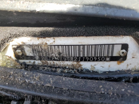 2002 GMC Sierra 1500 SLE z VIN 2GTEK19T821190950, wystawiony jako Copart lot #49686615 z przebiegiem Nie podano mil oraz Czysty tytuł • Clean title. Historia ofert i sprzedaży dostępna na DreamBid. Obrazek 12.