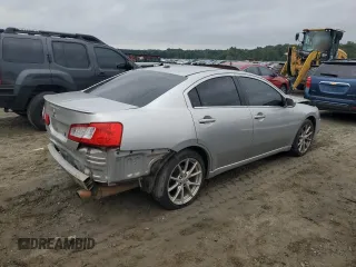 2012 Mitsubishi Galant ES z VIN 4A32B3FF0CE017630, wystawiony jako Copart lot #69928624 z przebiegiem 227 632 mil mil oraz Szkoda całkowita • Salvage title. Historia ofert i sprzedaży dostępna na DreamBid. Obrazek 3.