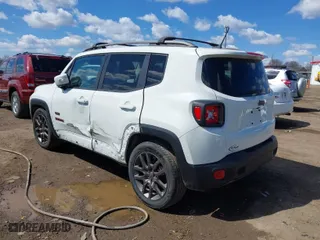 2016 Jeep Renegade Latitude with VIN ZACCJABT4GPC65046, listed as a IAAI auction lot 41882848 with 128,486 mi miles. Bid and sale history available at carsss.com. Image 3.