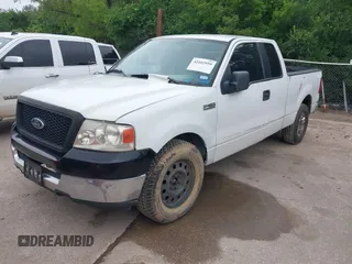2005 Ford F-150 XLT with VIN 1FTPX12505FA38387, listed as a IAAI auction lot 42102959 with 224,788 mi miles. Bid and sale history available at carsss.com. Image 2.