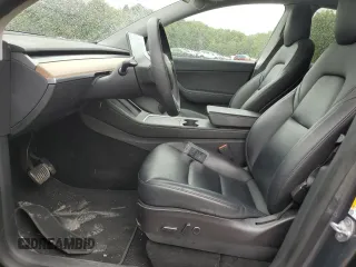 2021 Tesla Model Y Long Range z VIN 5YJYGDEE6MF233205, wystawiony jako Copart lot #58011025 z przebiegiem 48 419 mil mil oraz Szkoda całkowita • Salvage title. Historia ofert i sprzedaży dostępna na DreamBid. Obrazek 7.
