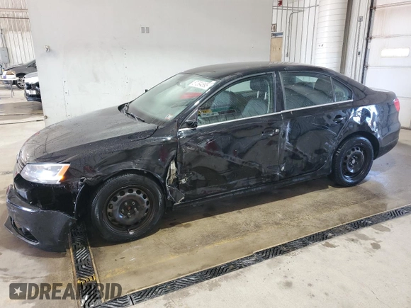 2013 Volkswagen Jetta SE with VIN 3VWDP7AJ1DM435252, listed as a Copart auction lot 57394895 with 174,993 mi miles and Salvage title. Bid and sale history available at DreamBid. Image 1.