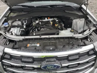 2025 Ford Explorer Active with VIN 1FMUK7DH9SGA26994, listed as a Copart auction lot 50146565 with 4,471 mi miles and Salvage Title. Bid and sale history available at carsss.com. Image 12.