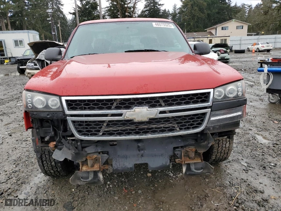 2006 Chevrolet Silverado 1500 LT1 with VIN 2GCEC19V261345299, listed as a Copart auction lot 48075525 with 150,954 mi miles and Salvage Title. Bid and sale history available at carsss.com. Image 5.